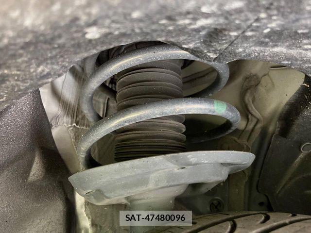 Toyota RAV4 2019-07 7060430-19