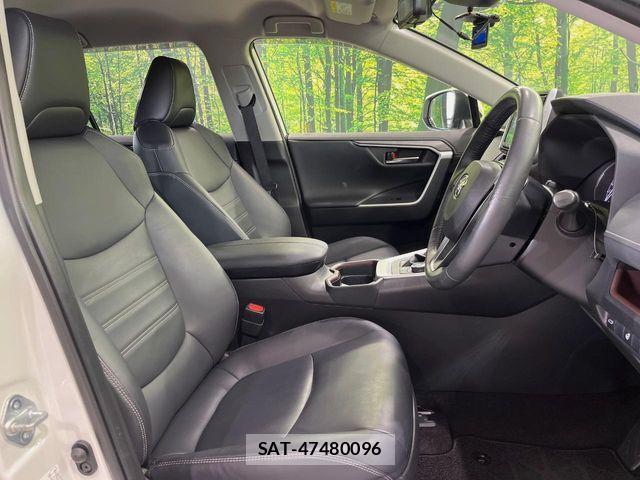 Toyota RAV4 2019-07 7060430-7