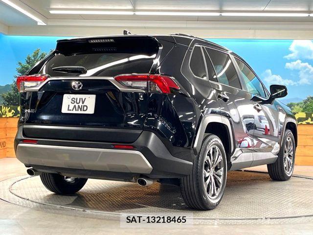 Toyota RAV4 2022-11 7060427-16