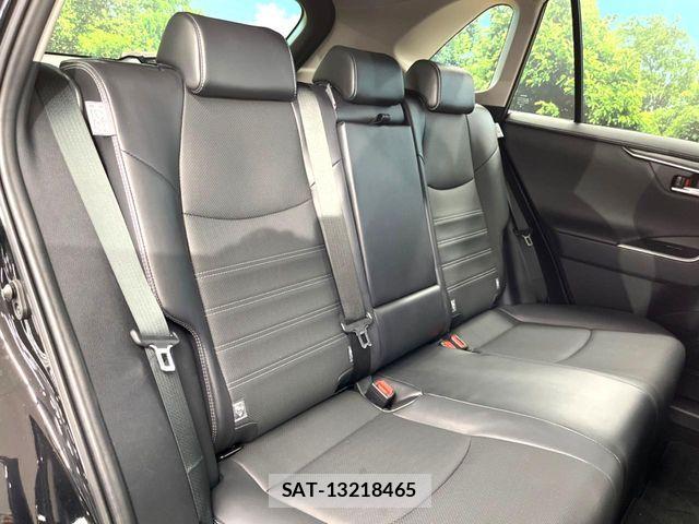 Toyota RAV4 2022-11 7060427-8