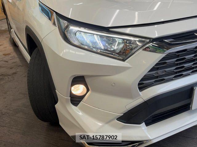Toyota RAV4 2019-12 7060429-11
