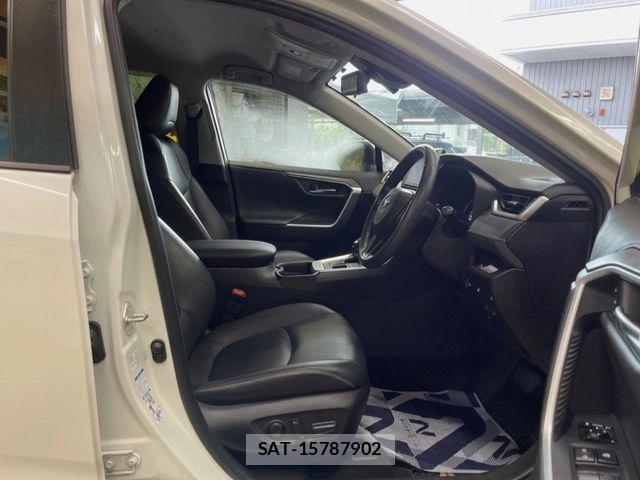 Toyota RAV4 2019-12 7060429-7