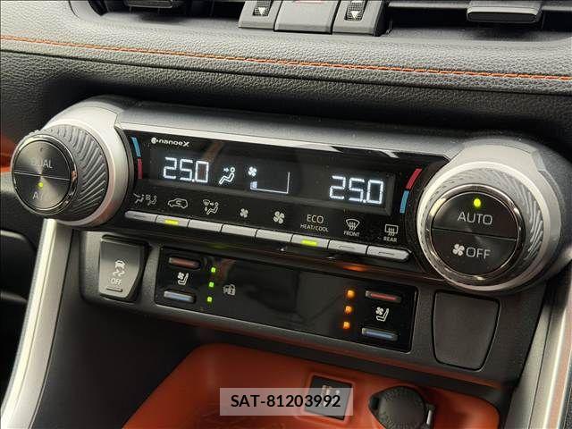 Toyota RAV4 2025-01 7060421-12