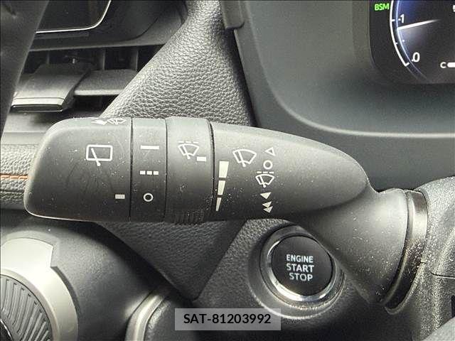 Toyota RAV4 2025-01 7060421-27