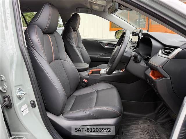 Toyota RAV4 2025-01 7060421-8