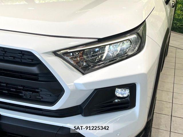 Toyota RAV4 2022-10 7060423-11