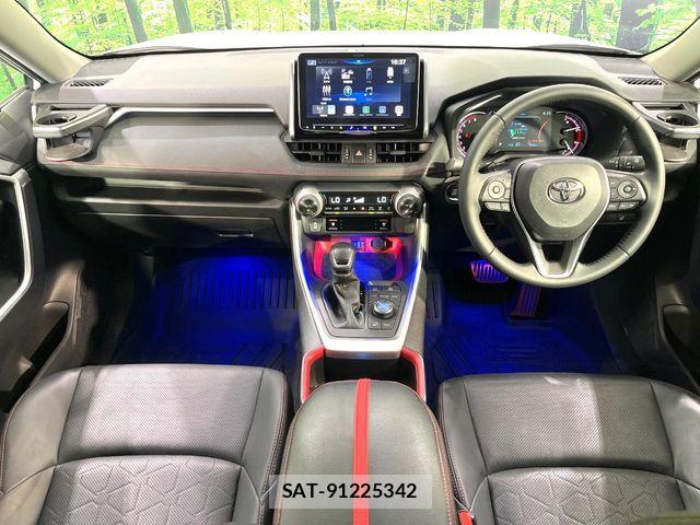 Toyota RAV4 2022-10 7060423-1