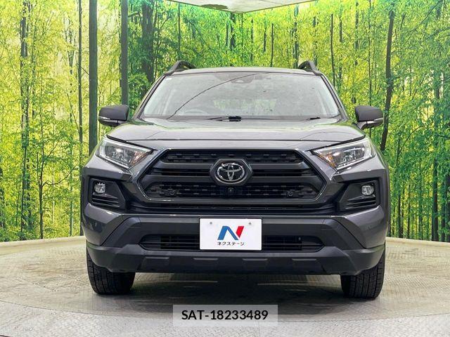 Toyota RAV4 2024-04 7060419-13