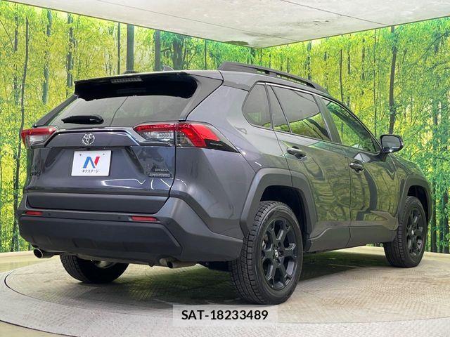 Toyota RAV4 2024-04 7060419-16