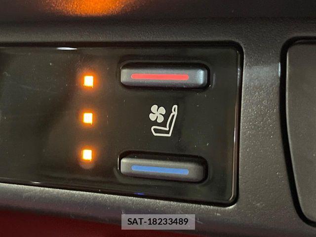 Toyota RAV4 2024-04 7060419-5