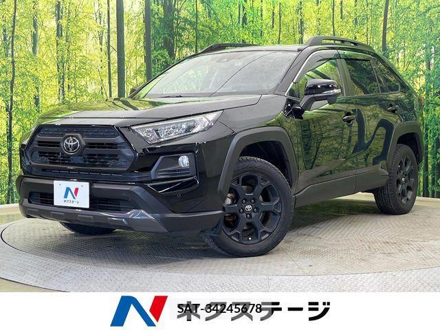 Toyota RAV4 2021-04 7060422-0