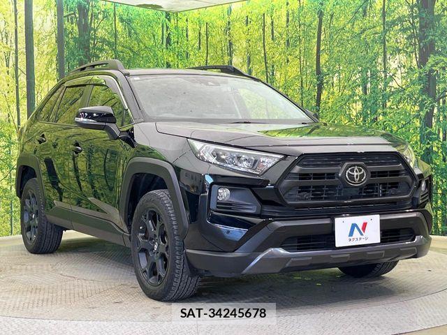 Toyota RAV4 2021-04 7060422-15
