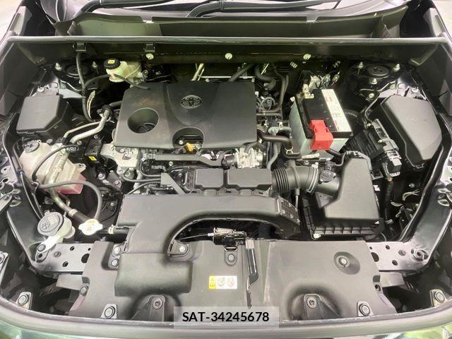 Toyota RAV4 2021-04 7060422-17