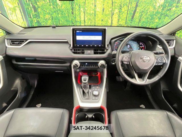 Toyota RAV4 2021-04 7060422-1