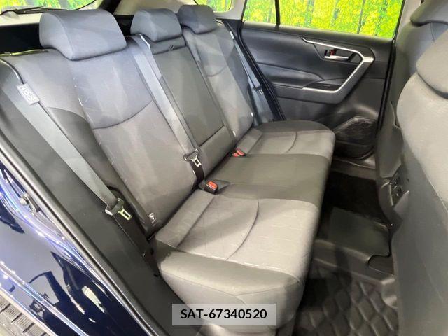 Toyota RAV4 2023-05 7060432-8