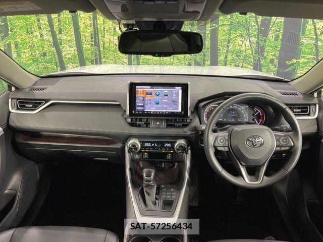 Toyota RAV4 2021-03 7060425-1