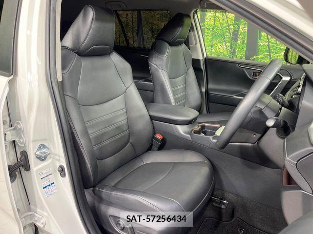 Toyota RAV4 2021-03 7060425-8