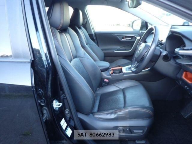 Toyota RAV4 2020-07 7060434-9