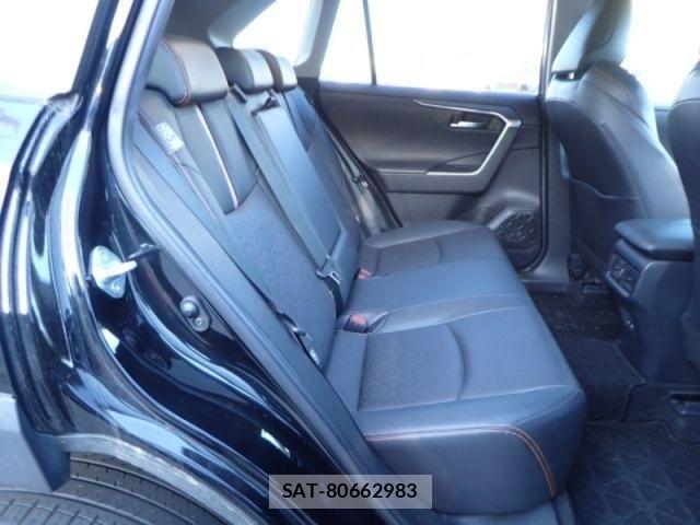 Toyota RAV4 2020-07 7060434-10