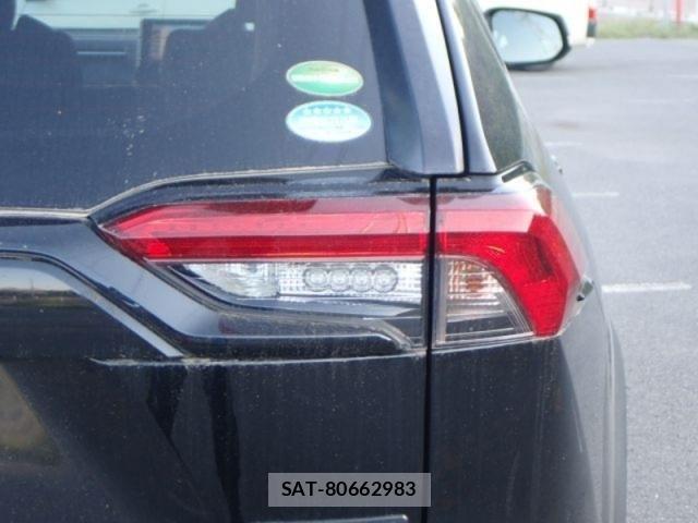 Toyota RAV4 2020-07 7060434-16
