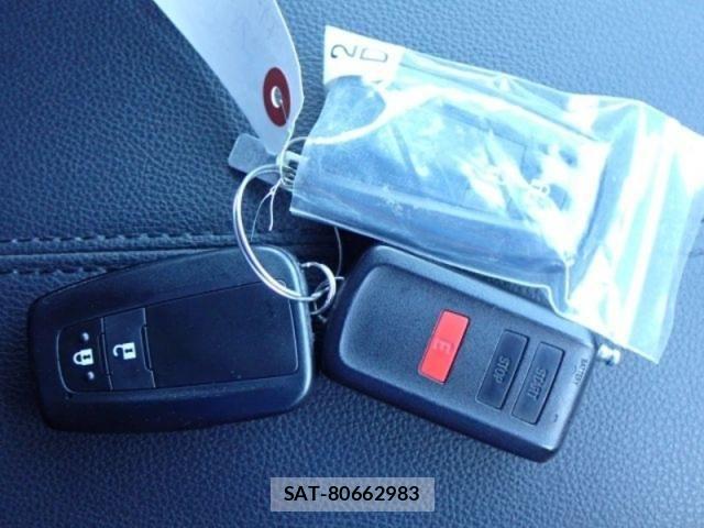 Toyota RAV4 2020-07 7060434-29