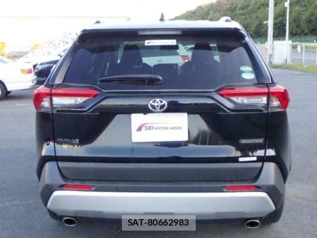Toyota RAV4 2020-07 7060434-4