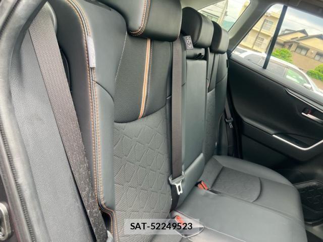 Toyota RAV4 2020-02 7060428-15