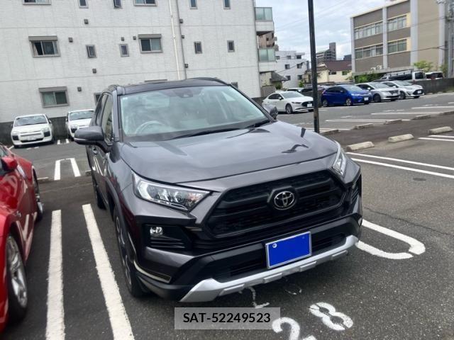 Toyota RAV4 2020-02 7060428-1