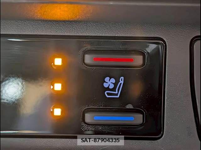 Toyota RAV4 2019-04 7224066-9