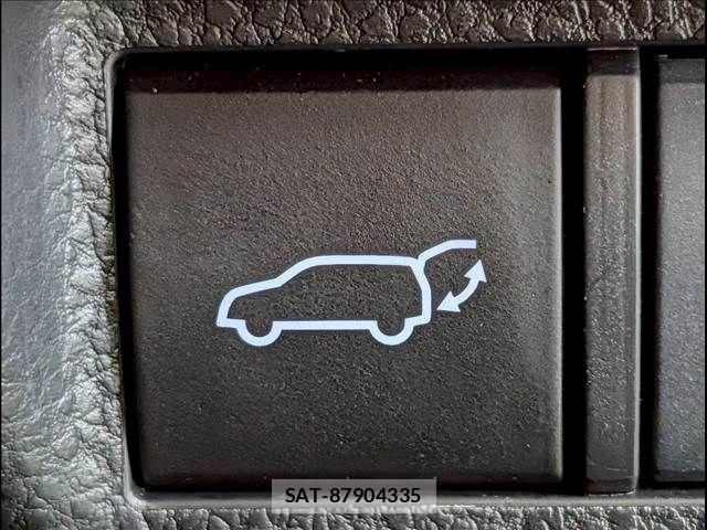 Toyota RAV4 2019-04 7224066-7