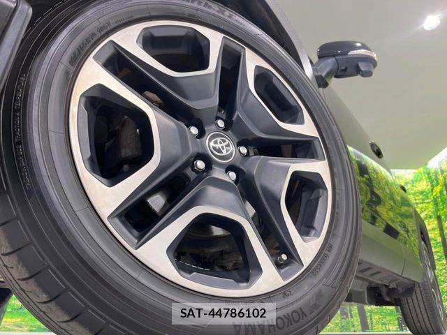 Toyota RAV4 2019-09 7224073-13