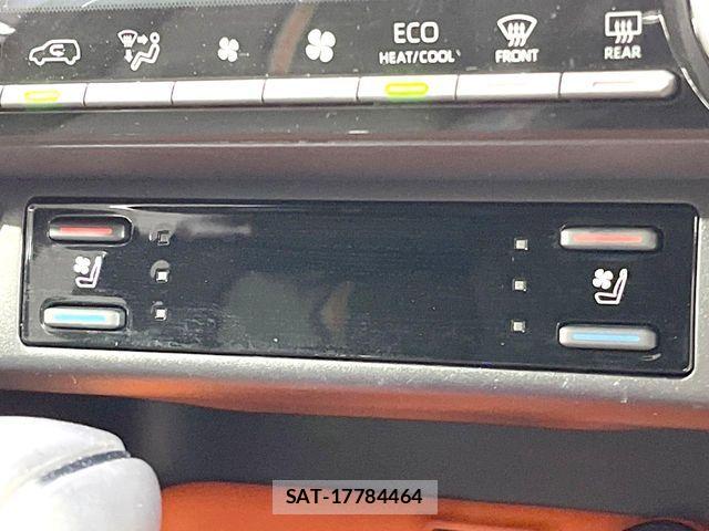 Toyota RAV4 2020-06 7224090-6