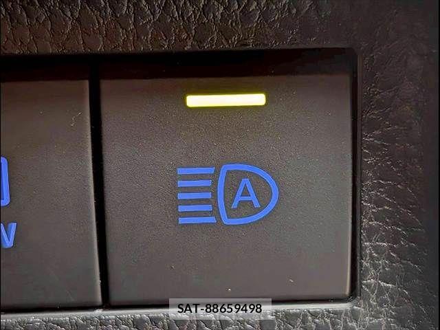 Toyota RAV4 2021-04 7224115-15