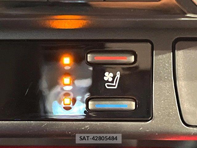 Toyota RAV4 2023-01 7216626-4