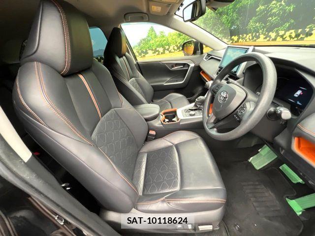 Toyota RAV4 2019-05 7224067-7
