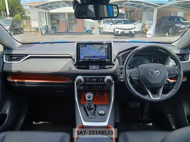 Toyota RAV4 2019-10 7224077-16