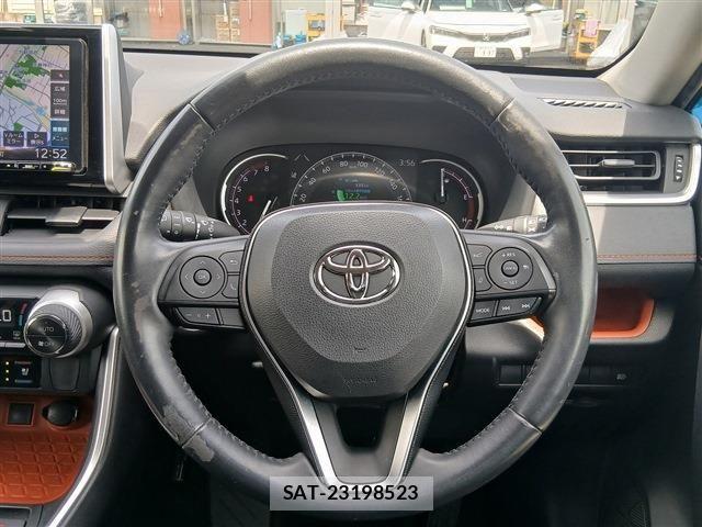 Toyota RAV4 2019-10 7224077-17