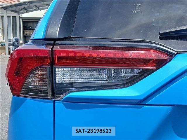 Toyota RAV4 2019-10 7224077-27