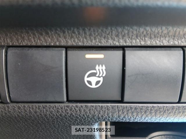 Toyota RAV4 2019-10 7224077-6