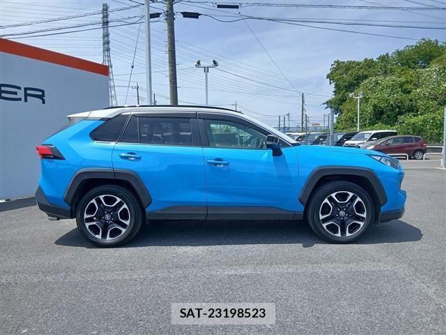 Toyota RAV4 2019-10 7224077-8
