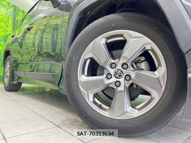 Toyota RAV4 2021-07 7224122-12