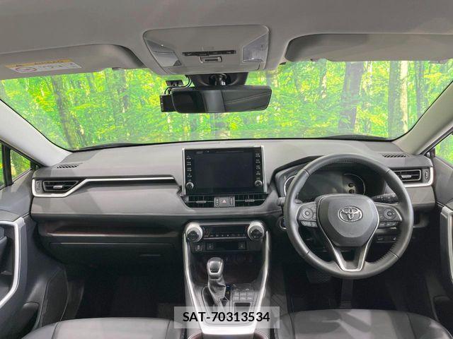 Toyota RAV4 2021-07 7224122-1