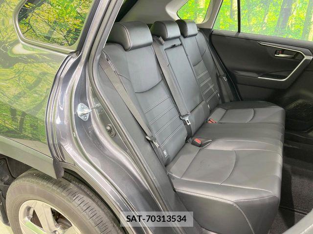 Toyota RAV4 2021-07 7224122-8