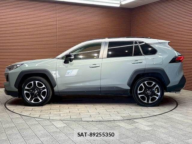 Toyota RAV4 2021-01 7224108-17