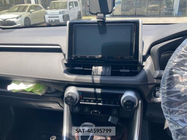 Toyota RAV4 2020-05 7224088-11