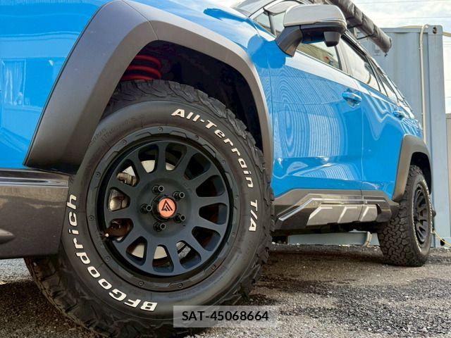 Toyota RAV4 2021-11 7224121-12