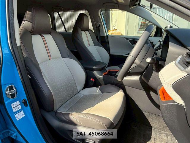 Toyota RAV4 2021-11 7224121-2