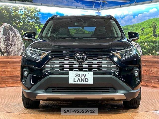 Toyota RAV4 2023-05 7224133-13
