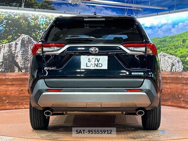Toyota RAV4 2023-05 7224133-14