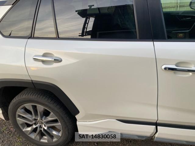 Toyota RAV4 2021-12 7224126-2